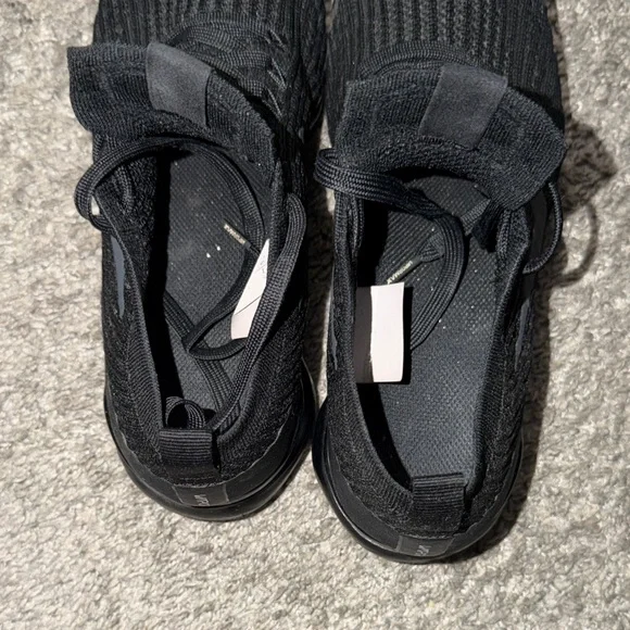 Nike Vapormax Black Knit Men's Sneakers - Picture 8 of 11